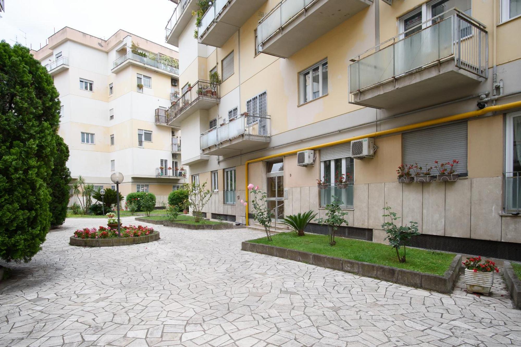Domus Suites — Foto 1